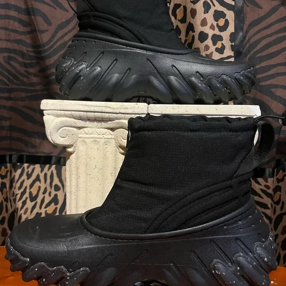 CROCS Echo Z Shield Zip Up Boots Size 11 - Picture 2 of 6